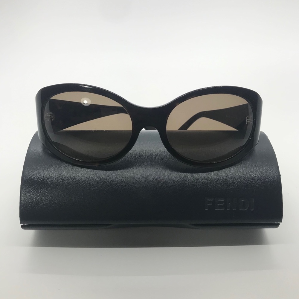 Fendi Vintage Women’s Oversize Fashion Sunglasses